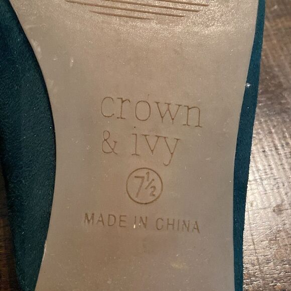 Crown & Ivy Women's Green Bow Mules - Picture 6 of 6